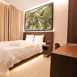 Lion Peak Hotel Raffles
